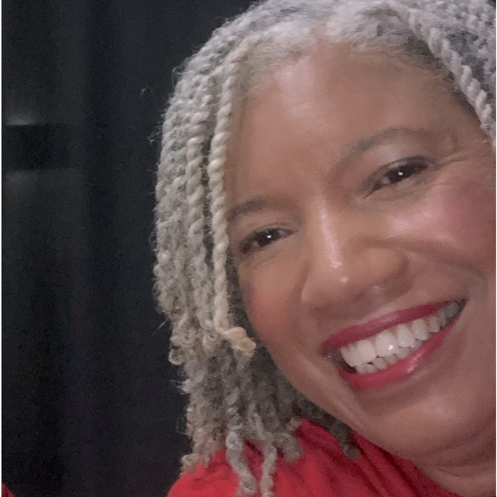 Meet your Posher, Sharon